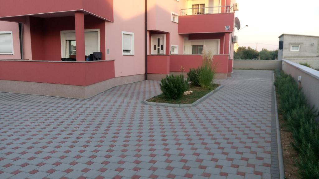 Apartments Vladimir Привлака Экстерьер фото